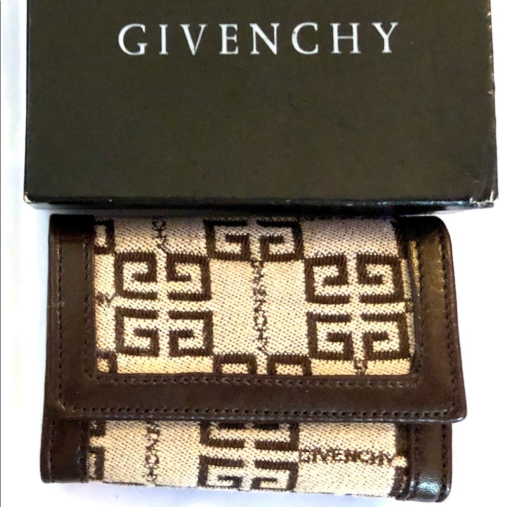 Givenchy Couture Key Case in original box, one size leather and cloth key case